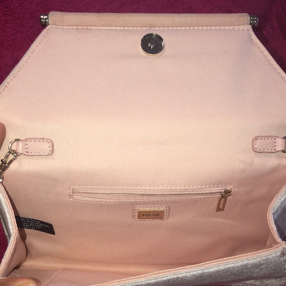 Guess Women’s Handbag🥀. - Picture 4 of 6